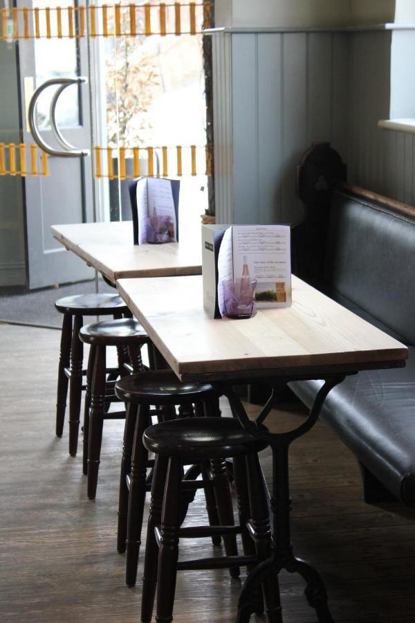 The Prince Of Wales Reigate Exterior foto
