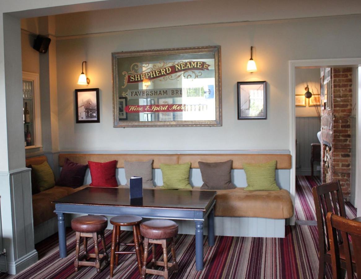The Prince Of Wales Reigate Exterior foto